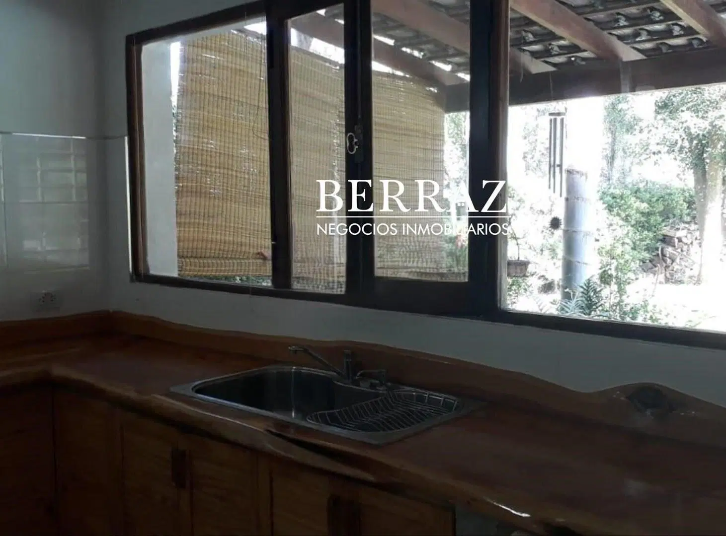Casa Venta 4 Dormitorios Barrio Altos del Barranco Pilar Lote de 650 m2 Pilar 3