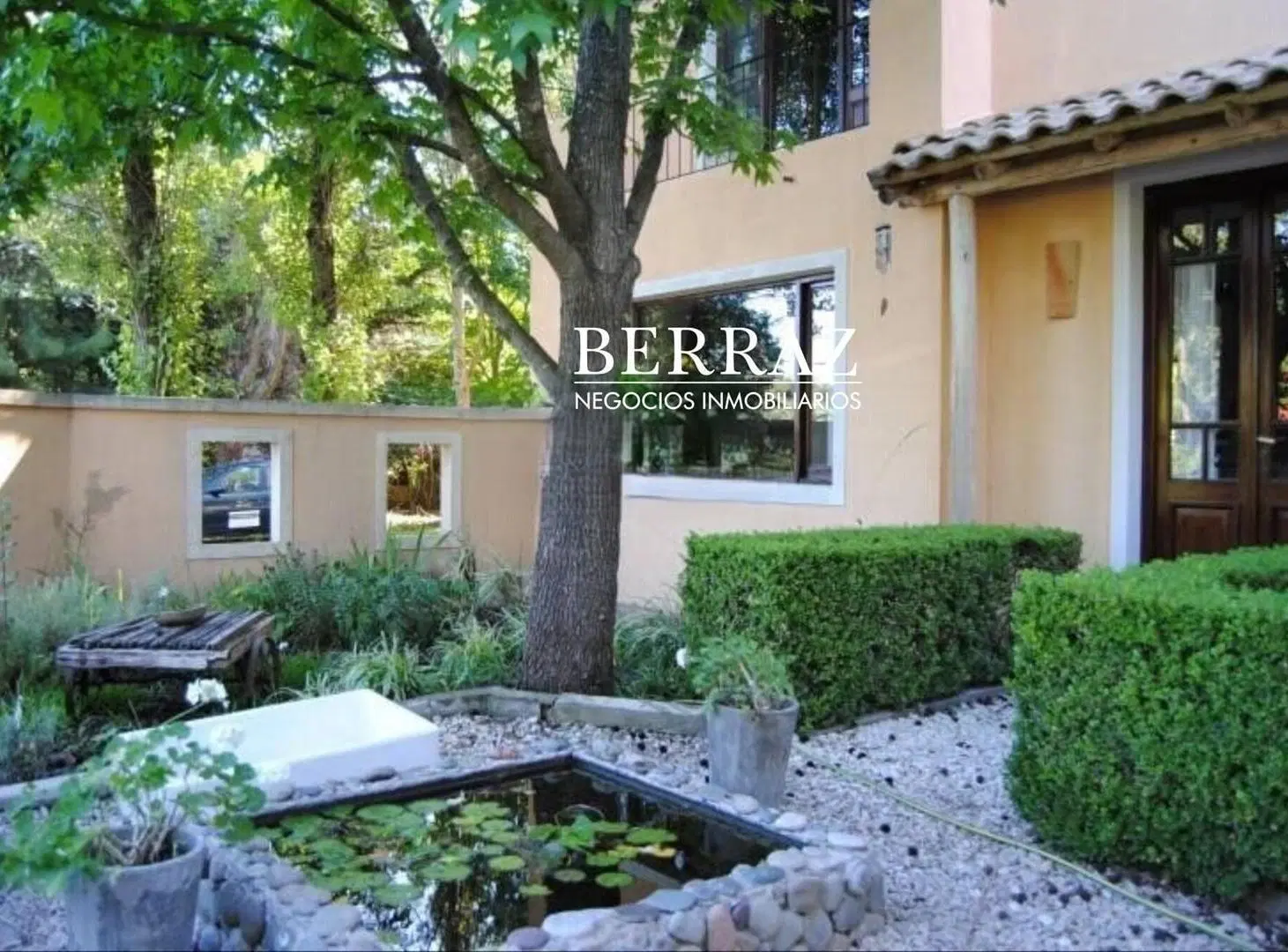 Casa Venta 4 Dormitorios Barrio Altos del Barranco Pilar Lote de 650 m2 Pilar 5