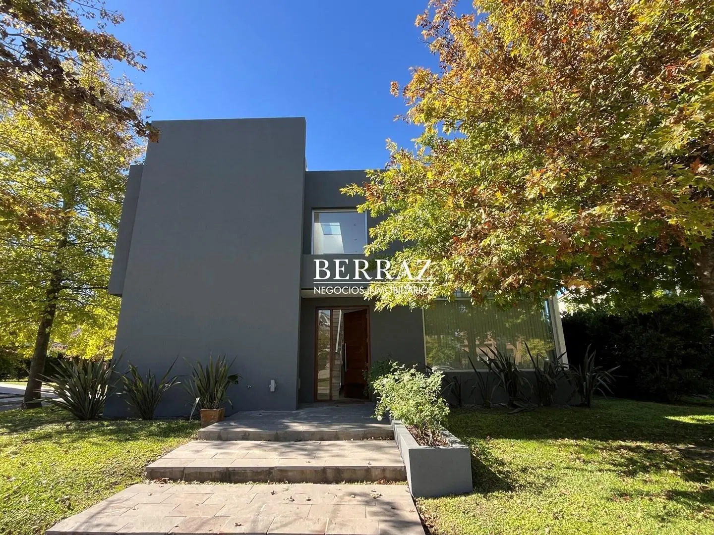 Casa venta 4 ambientes en Ayres Plaza Pilar lote de 655 m2 2