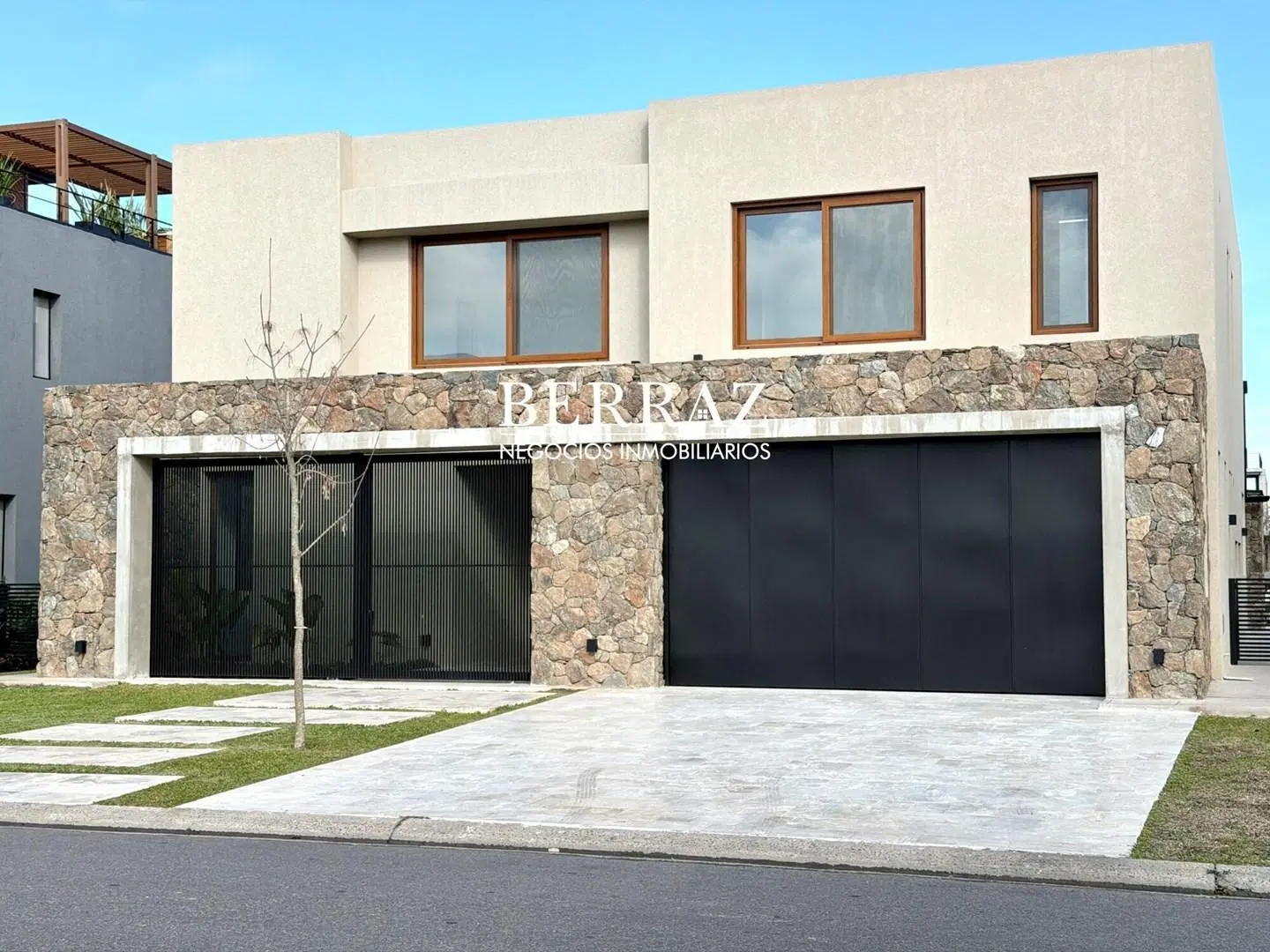 Casa Alquiler 4 Dormitorios Barrio El Yacht Lote de 903 m2 Nordelta, Tigre  - Casas en venta en Nord 2