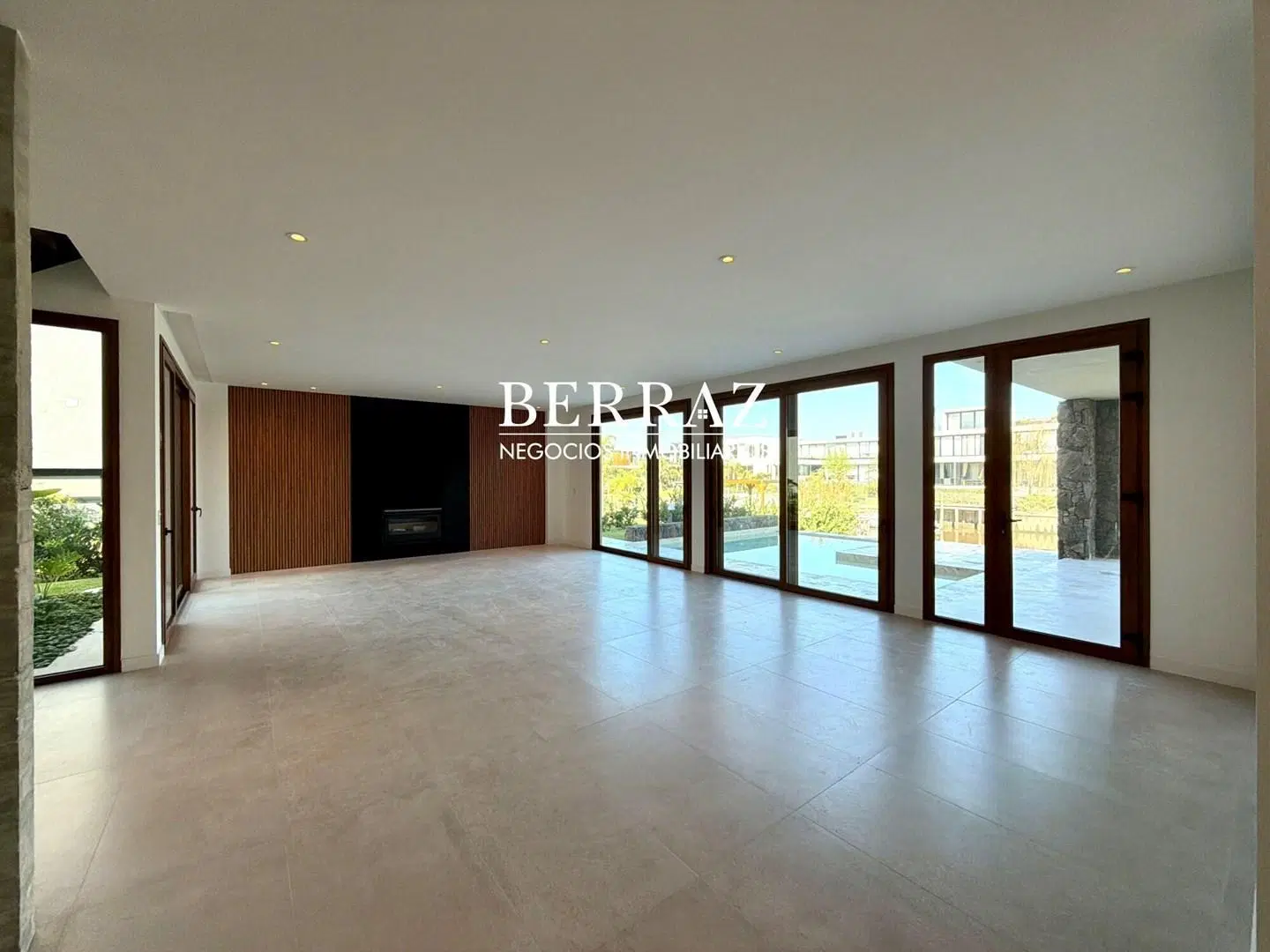 Casa Alquiler 4 Dormitorios Barrio El Yacht Lote de 903 m2 Nordelta, Tigre  - Casas en venta en Nord 5