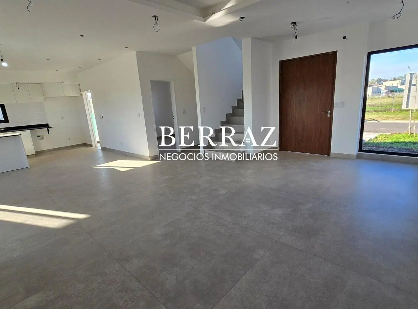 Casa Venta 4 Dormitorios Lote de 557 Barrio Santa Elisa, Pilar del Este 8