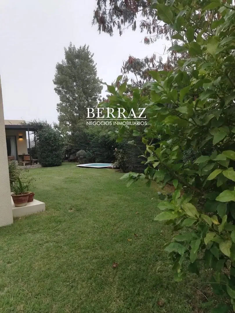 Casa Venta 3 Dormitorios Barrio San Ramón Lote de 518 m2 Pilar del Este, Zona Norte 2
