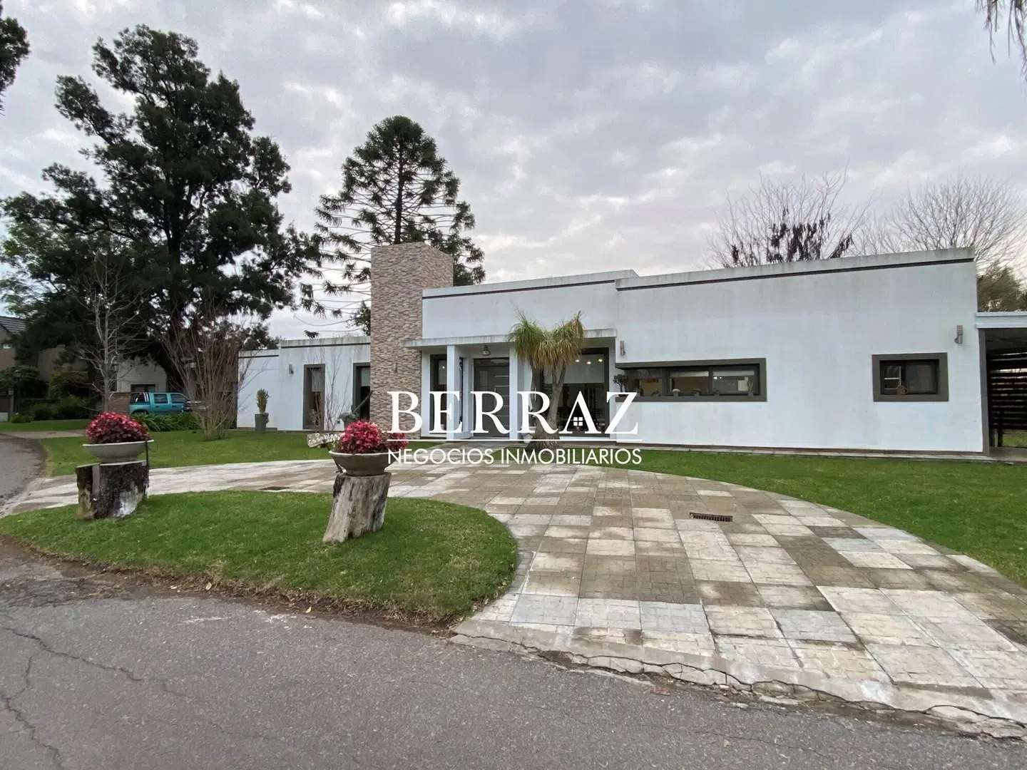 Casa Venta 3 Dormitorios Barrio Los Potrillos Lote de 730 m2 Pilar, Zona Norte 2