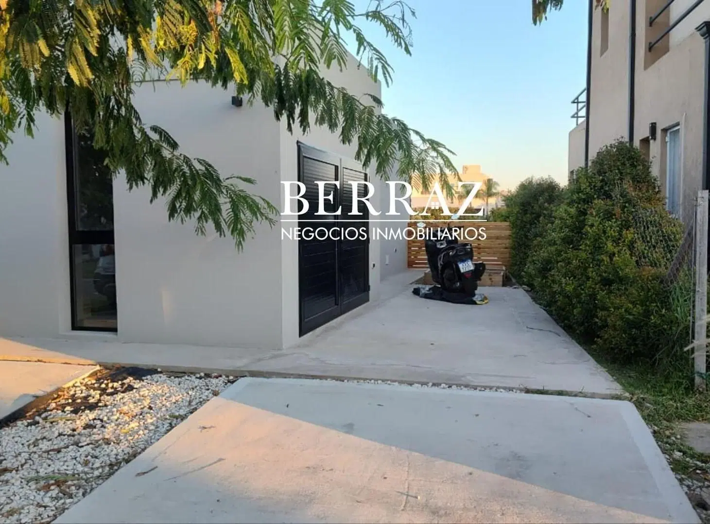 Casa Venta 2 Dormitorios Barrio Santa Elena Lote de 518 m2 Pilar del Este 5
