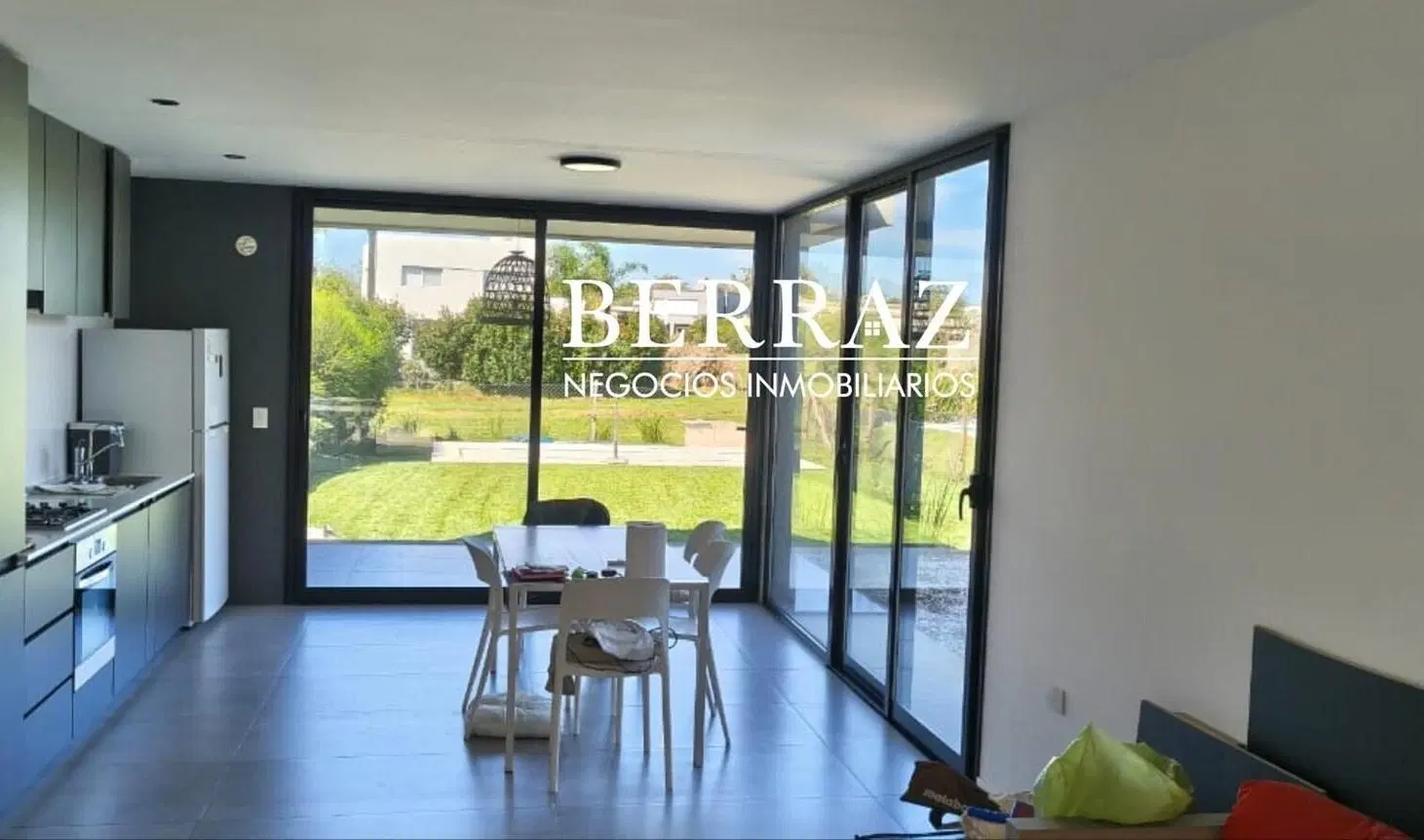 Casa Venta 2 Dormitorios Barrio Santa Elena Lote de 518 m2 Pilar del Este 2