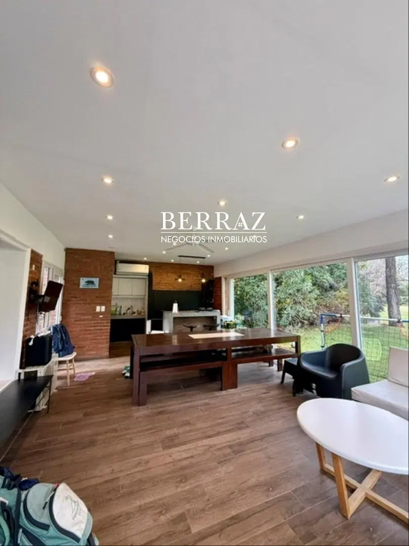 Casa Venta 3 Dormitorios Village Golf & Tennis Lote de 998 m2 Pilar, Zona Norte 4