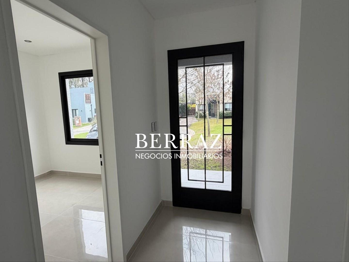 Foto de Casa Venta 4 Dormitorios 561 m2 Barrio Santa Elena, Pilar del Este, imagen 4
