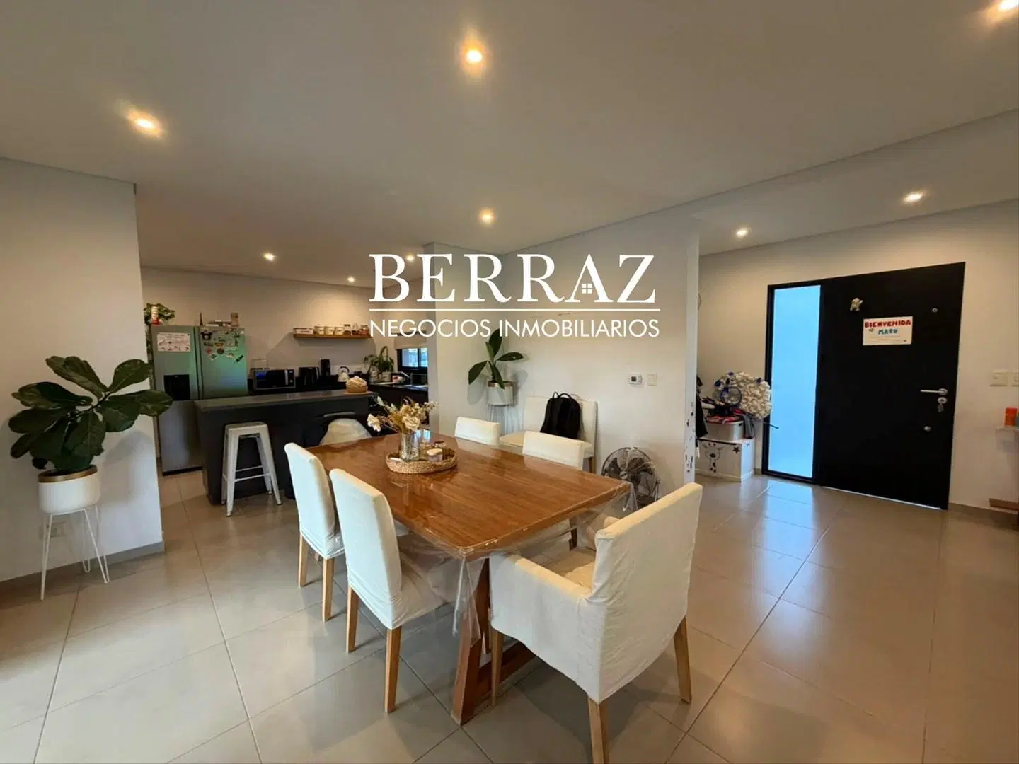 Casa en Alquiler 3 Dormitorios Barrio San Ramiro Lote de 563 m2 Pilar del Este 2