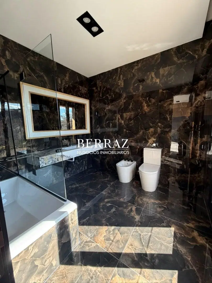 Casa Venta 4 Dormitorios Barrio El Yacht Lote de 895 m2 Nordelta, Tigre, Zona Norte 8