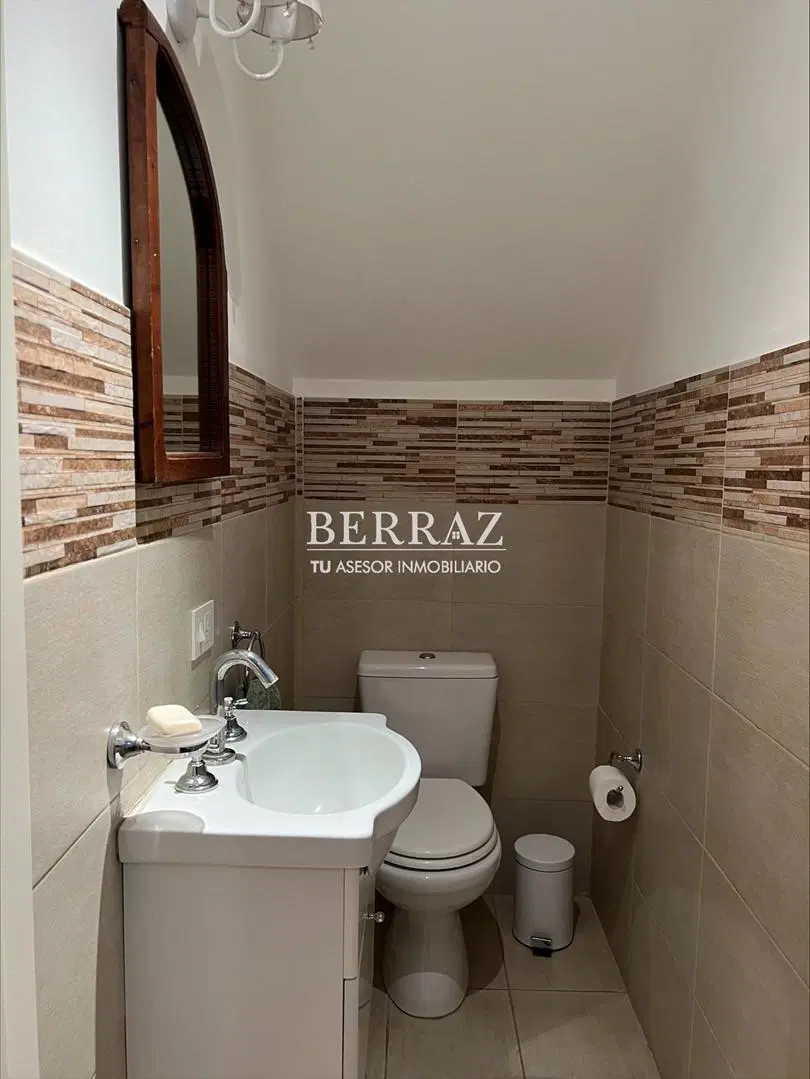 CASA TIPO DÚPLEX ALQUILER ANUAL MONTECARLO PILAR 5