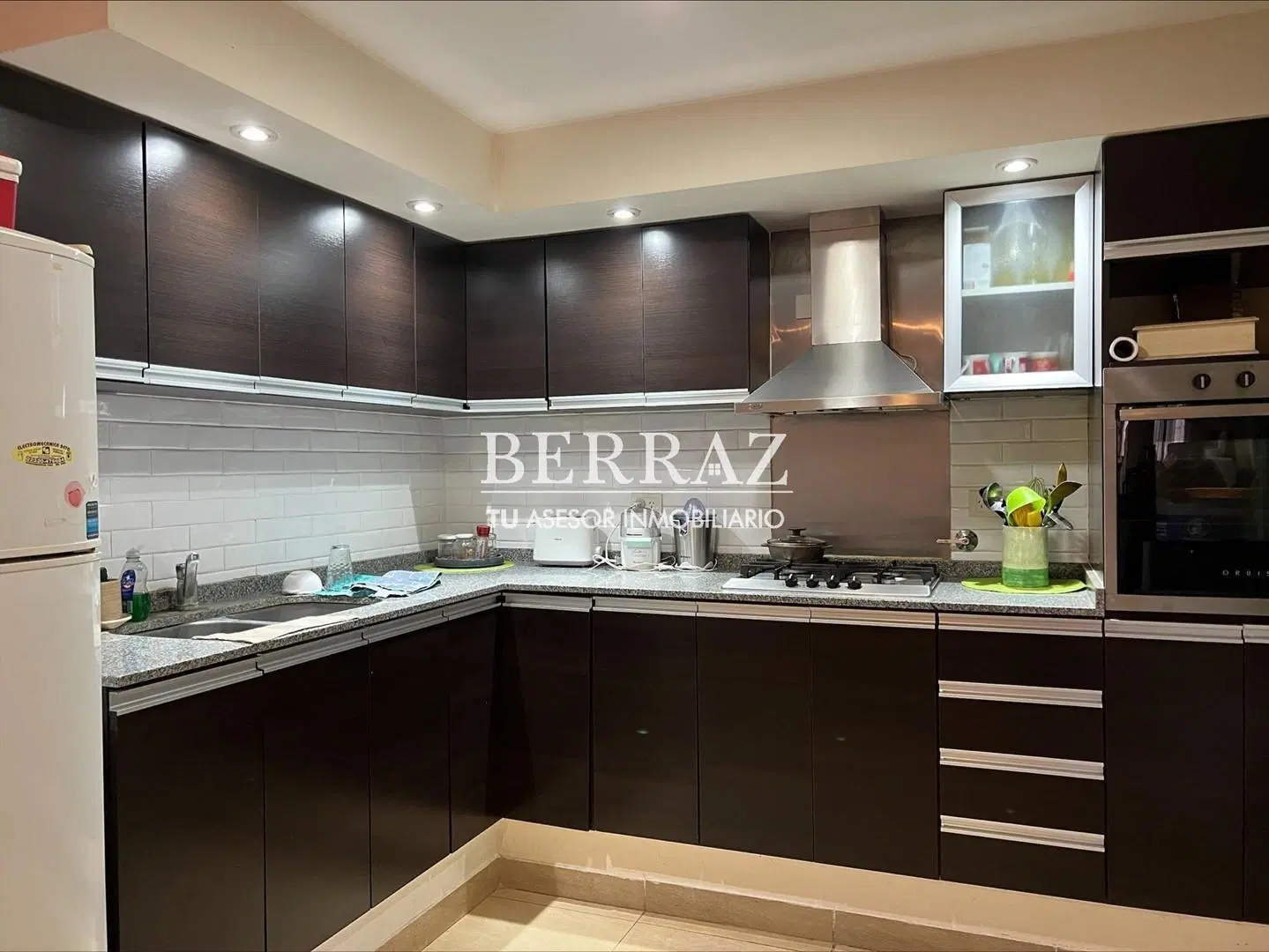 CASA TIPO DÚPLEX ALQUILER ANUAL MONTECARLO PILAR 2