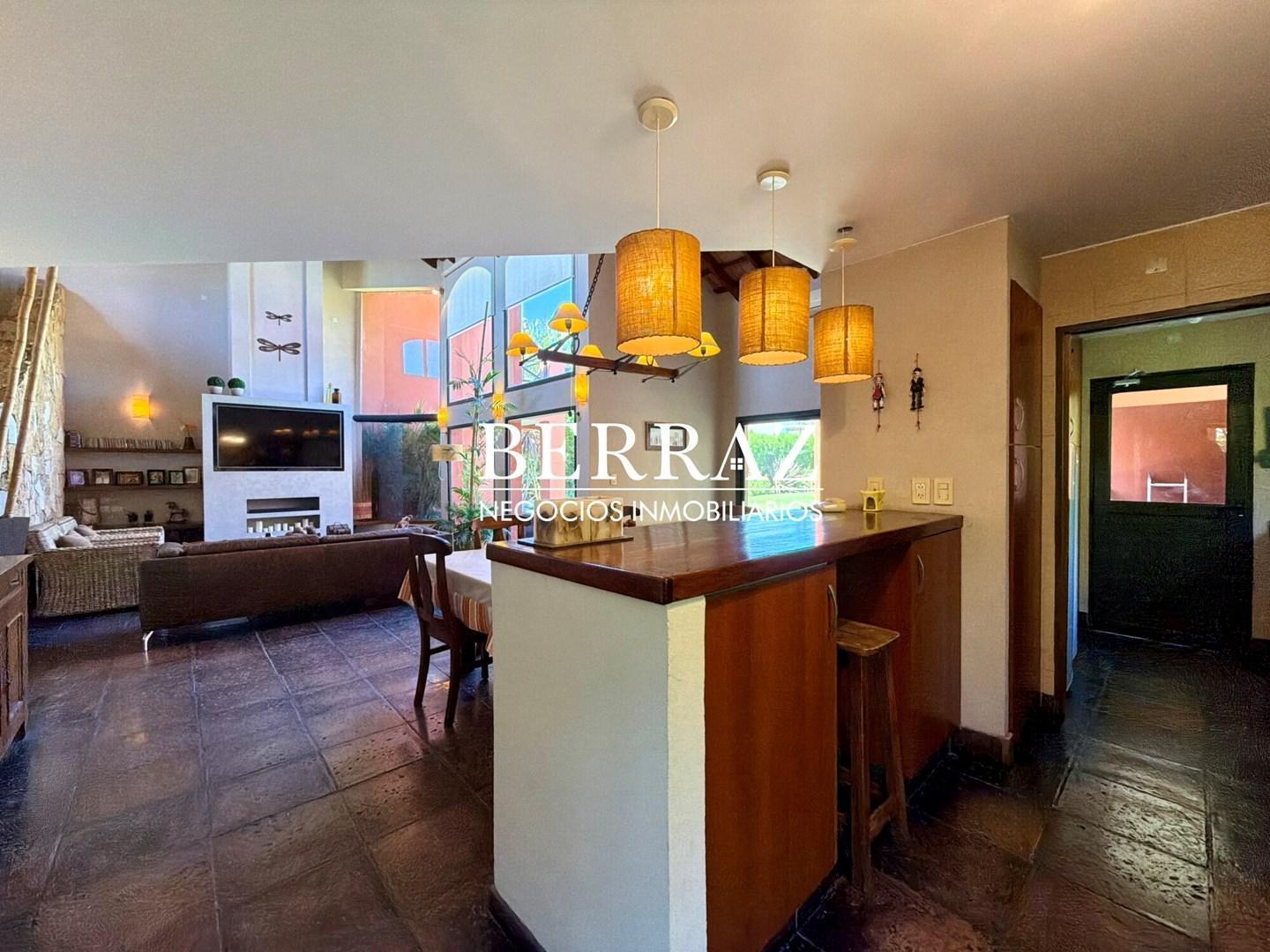 Foto de Casa Venta 3 Dorimitorios Estancias del Pilar Lote de 1104 m2, imagen 1