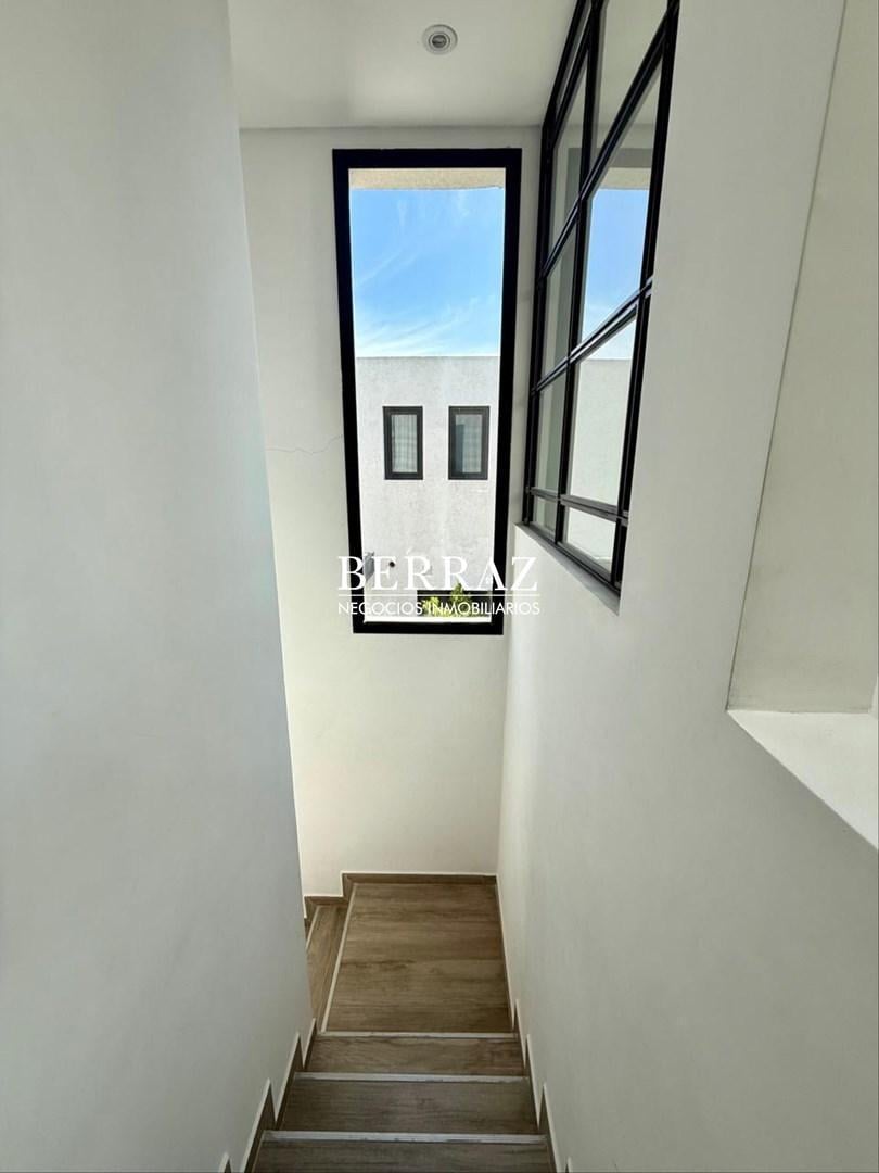 Foto de Casa Venta 4 Dormitorios Lote de 535 m2 Barrio Castaños, Nordelta, Tigre, imagen 2