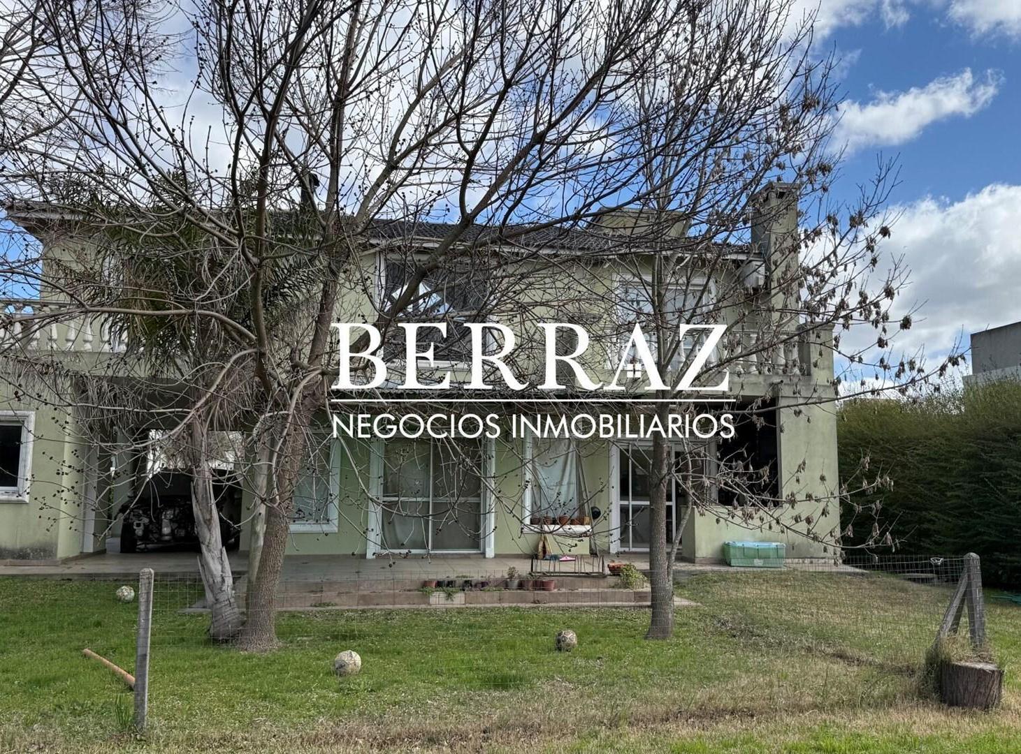 Foto de Casa Venta 3 Dormitorios Lote de 860 m2 Barrio Alamo Alto, Ingeniero, imagen 2