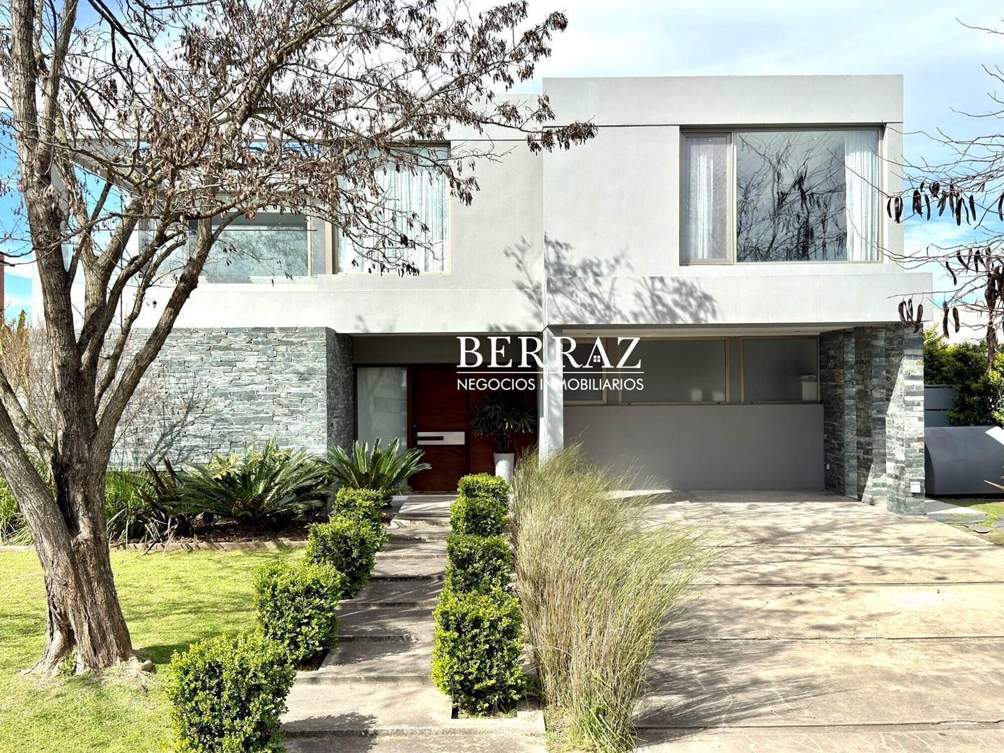 Foto de Casa Venta 3 Dormitorios Barrio El Cantón Lote de 800 m2 Escobar, Zona, imagen 1
