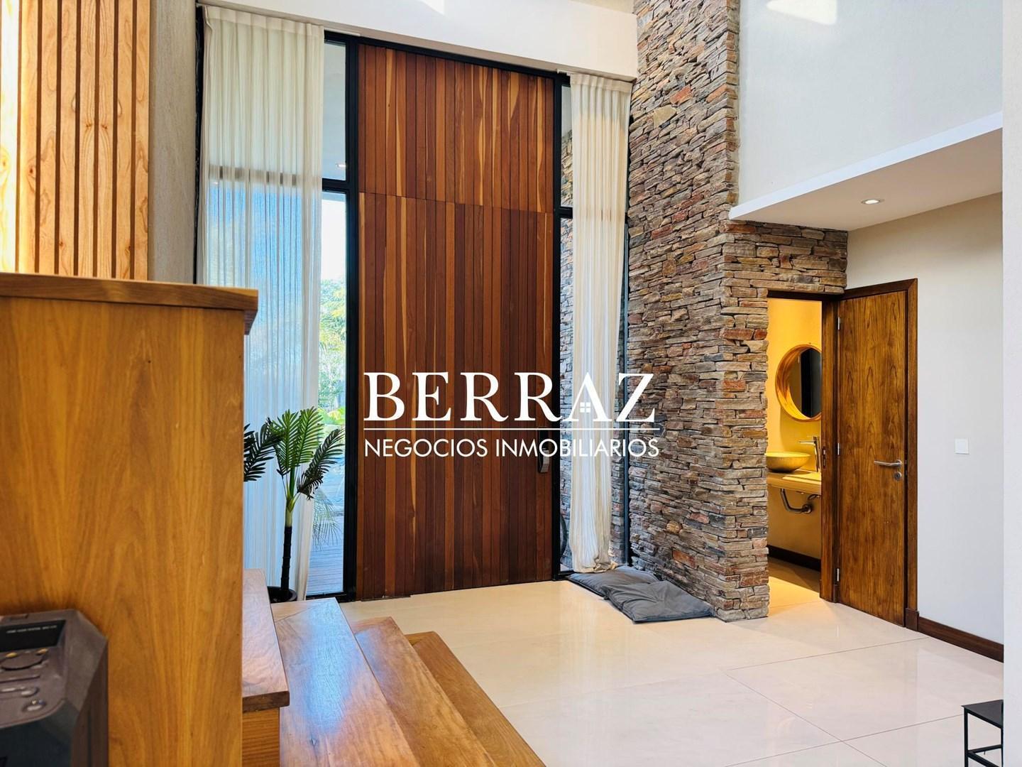 Foto de Casa Venta 4 Dormitorios Barrio San Isidro Labrador Lote de 900 m2, imagen 1