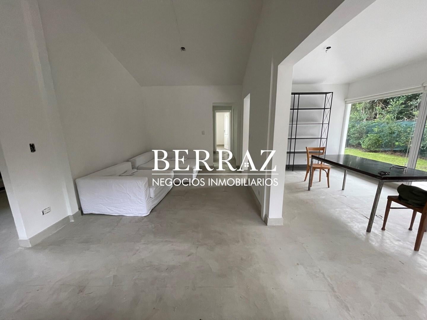 Foto de Casa Venta 3 Dormitorios Barrio Pilar Village Lote de 1002 m2 Pilar, imagen 3