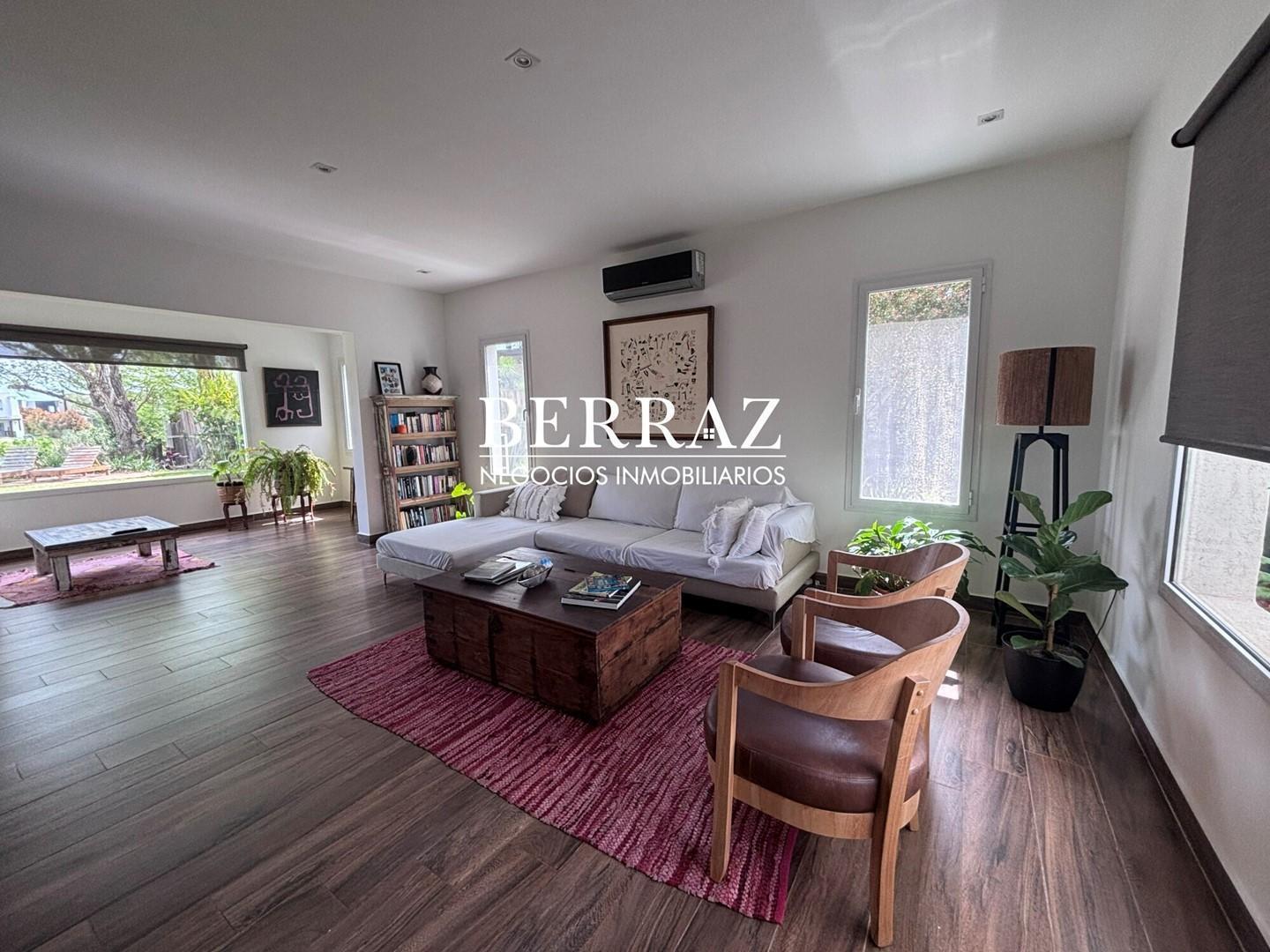 Foto de Casa Venta 4 Dormitorios Lote de 860 m2 Barrio San Rafael, Villanueva, imagen 4