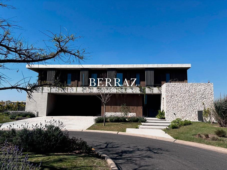 Foto de Casa Venta 4 Dormitorios Lote de 1122 m2 Virazon, Nordelta, Tigre, imagen 2