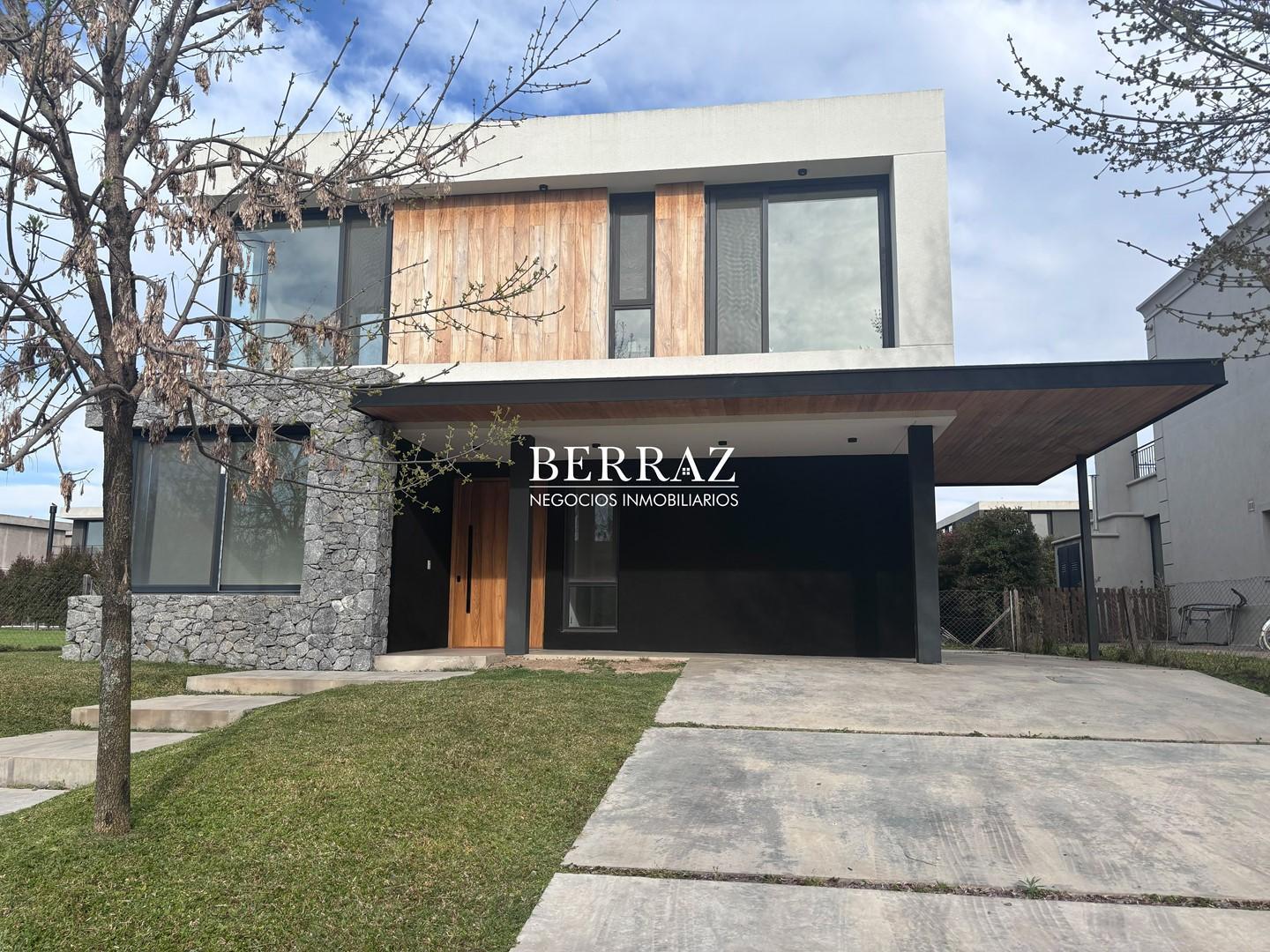 Foto de Casa Venta 3 Dormitorios Lote de 510 m2 Barrio Castaños, Nordelta, imagen 1