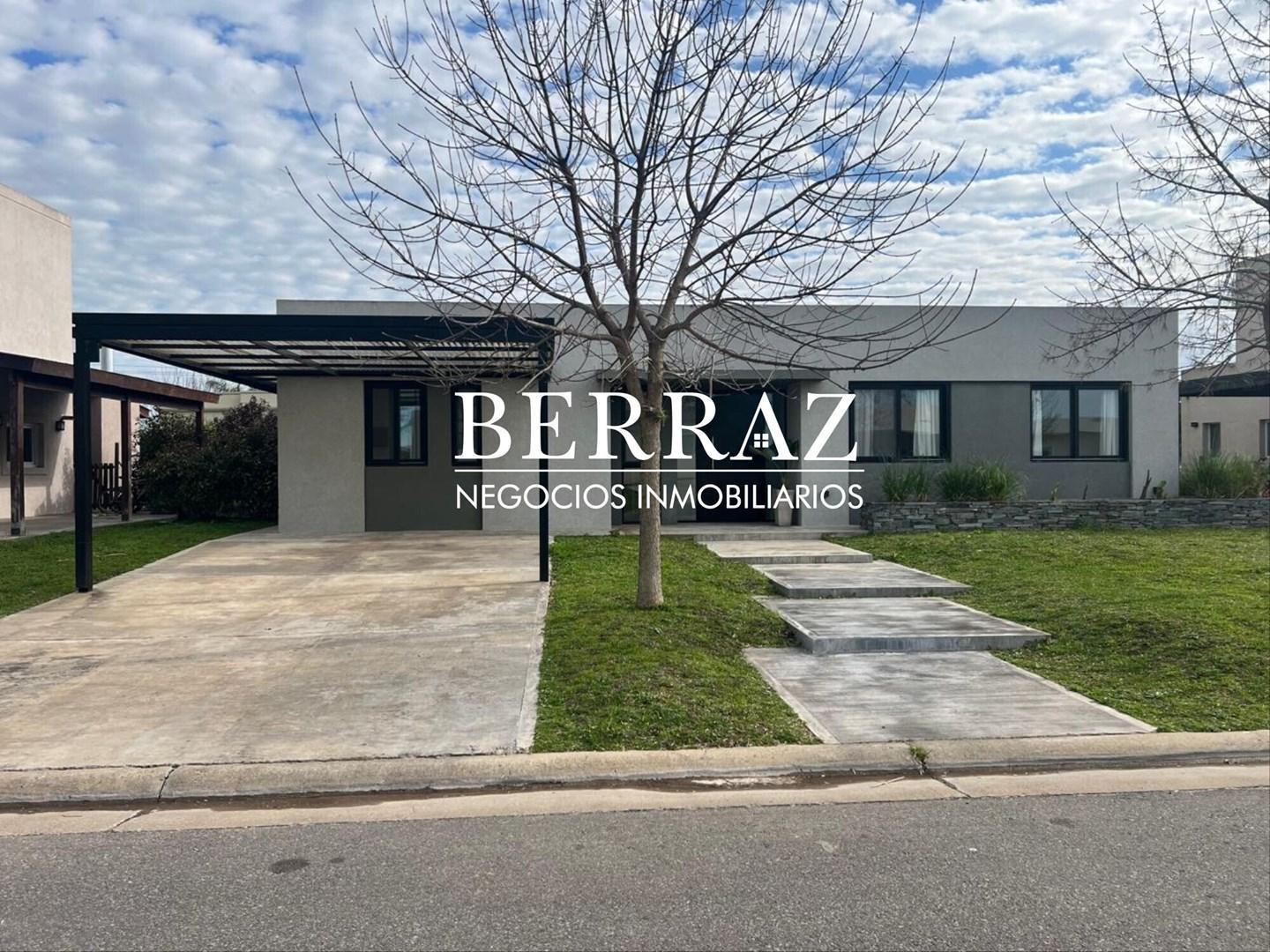 Foto de Casa Venta 3 Dormitorios Barrio Molinos Sur Lote de 830 m2 Haras Santa, imagen 1