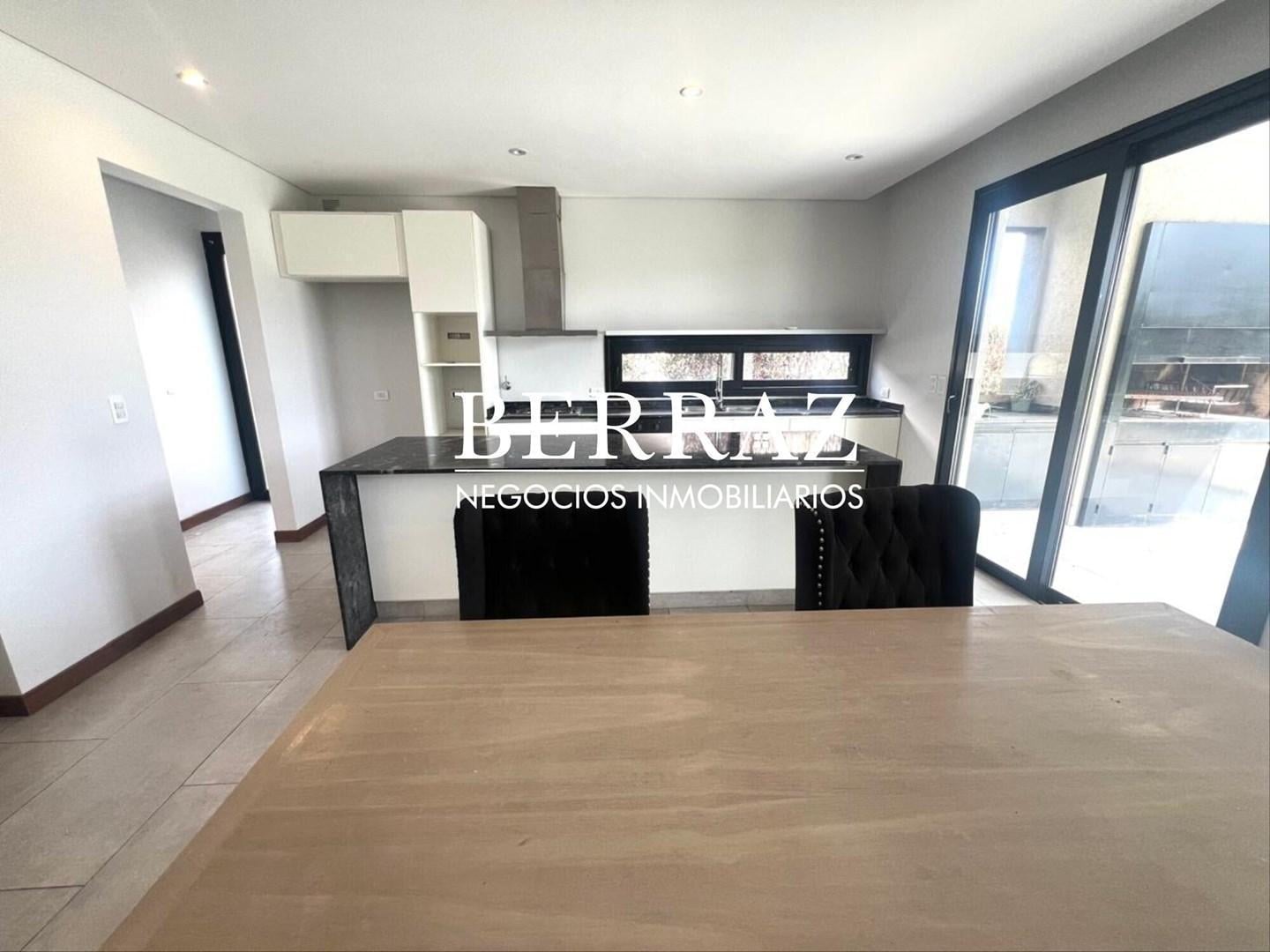 Foto de Casa Alquiler 3 Dormitorios Barrio Molinos Sur Lote de 830 m2 Haras, imagen 5