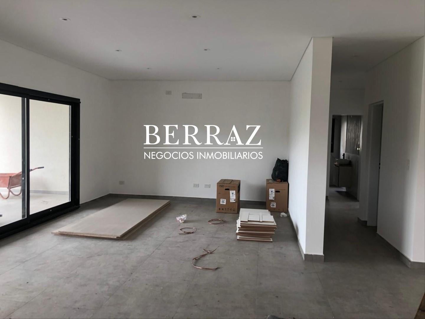Foto de Casa Venta 3 Dormitorios Lote de 478 m2 Barrio Santo Tomás, Pilar, Zona, imagen 4