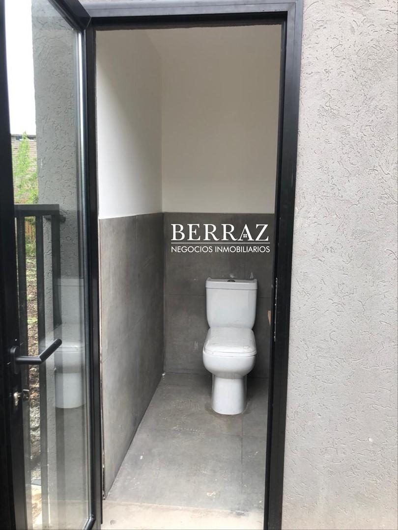 Foto de Casa Venta 3 Dormitorios Lote de 479 m2 Barrio Santo Tomás, Pilar, Zona, imagen 4