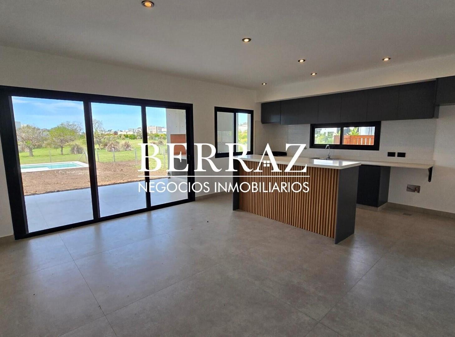 Foto de Casa Venta 4 Dormitorios 500 m2 Barrio Santa Elena, Pilar Del Este, imagen 2