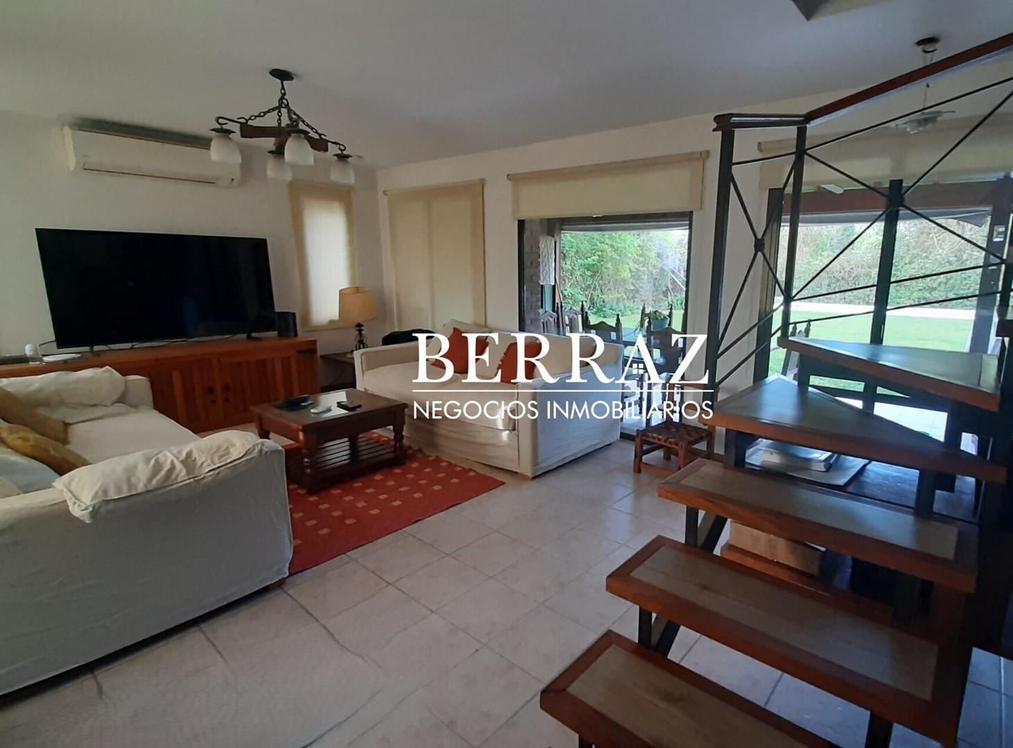 Foto de Casa Venta 3 Dormitorios Lote de 745 m2 Barrio El Lucero, Pilar , Zona, imagen 3