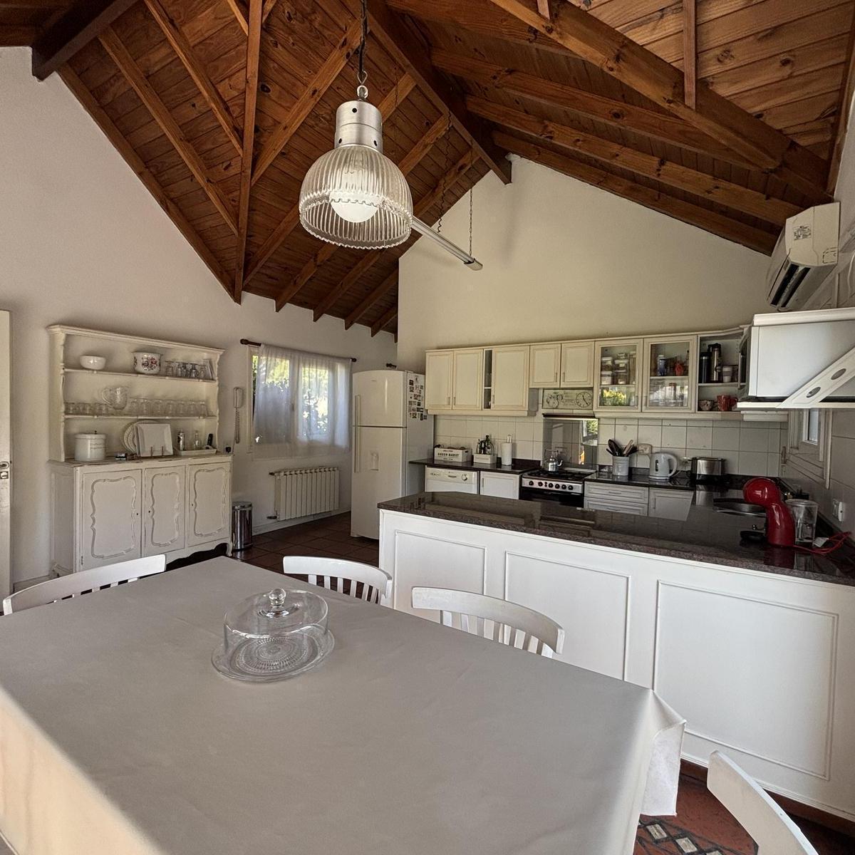 Excelente Casa Lote Interno en Exclusivo Barrio Cerrado Las Victorias! 2