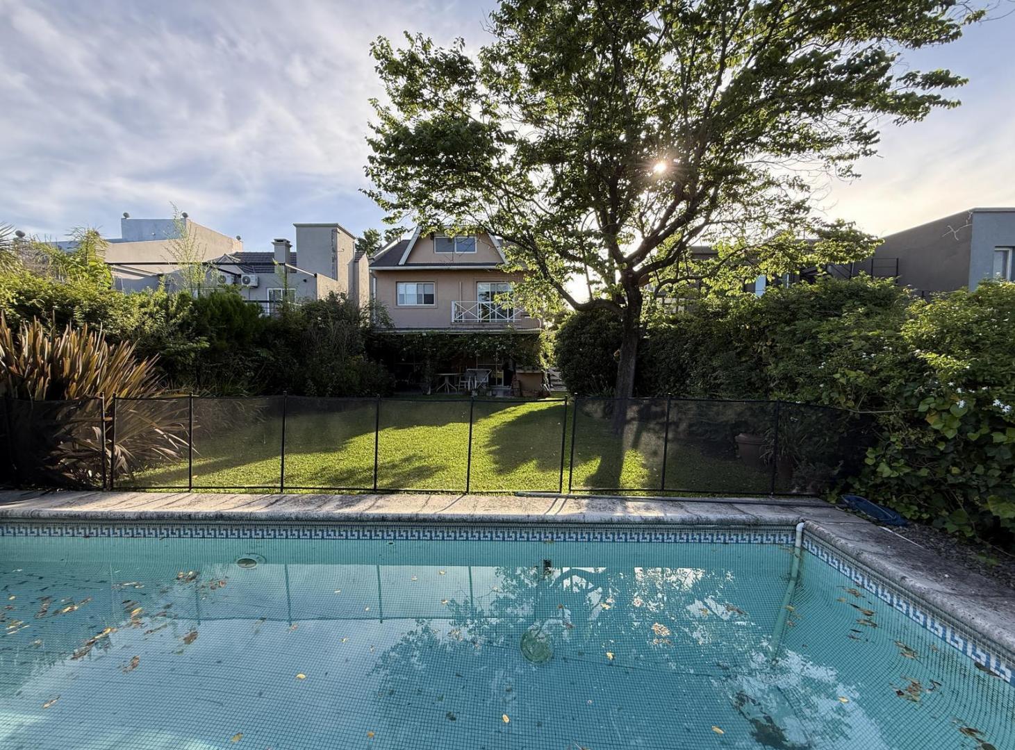 Casa en venta en el barrio cerrado Tres Horquetas  de 3 dormitorios