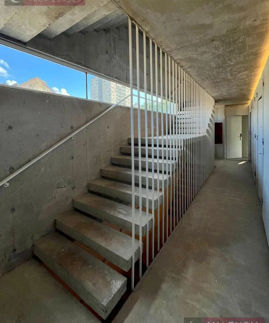 ¡OPORTUNIDAD Monoambiente Edif de diseño ! 4