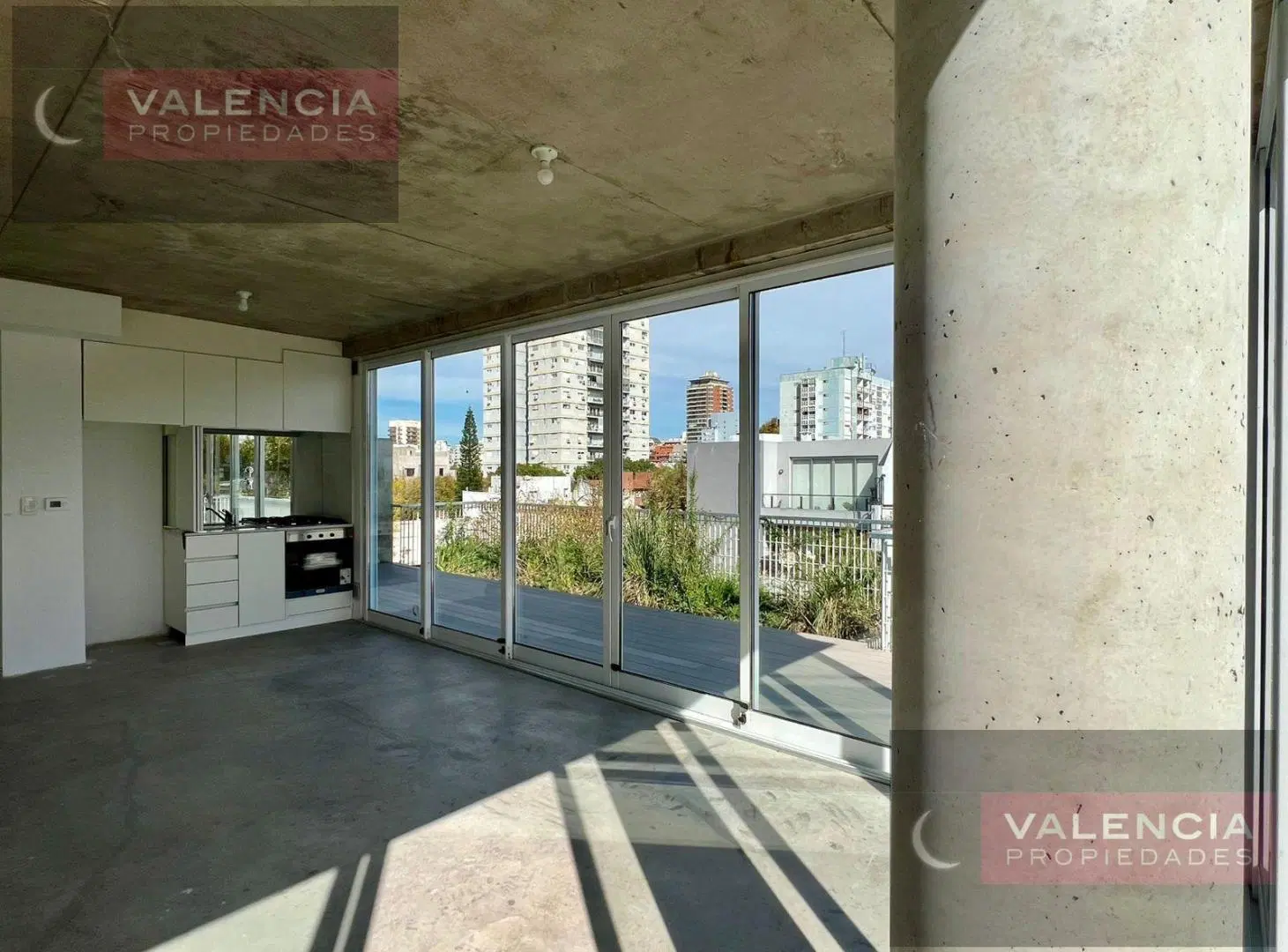 ¡OPORTUNIDAD Monoambiente Edif de diseño ! 3