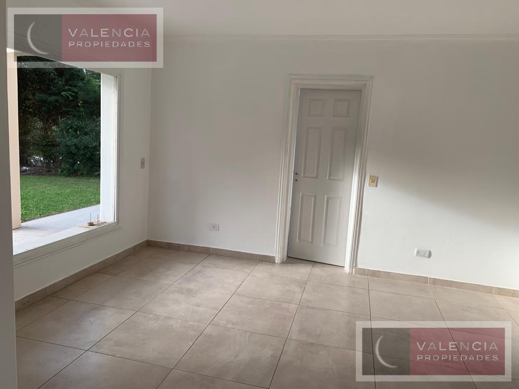 Foto de Casa en Barrio Cerrado con muy buenos accesos!!! de 4 dormitorios., imagen 4