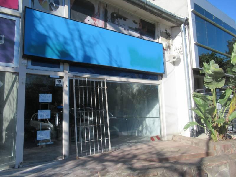 Foto de Venta local . Bien Ubicado, imagen 1