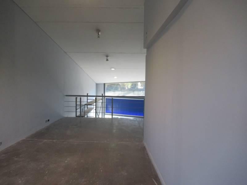 Foto de Venta local . Bien Ubicado, imagen 3