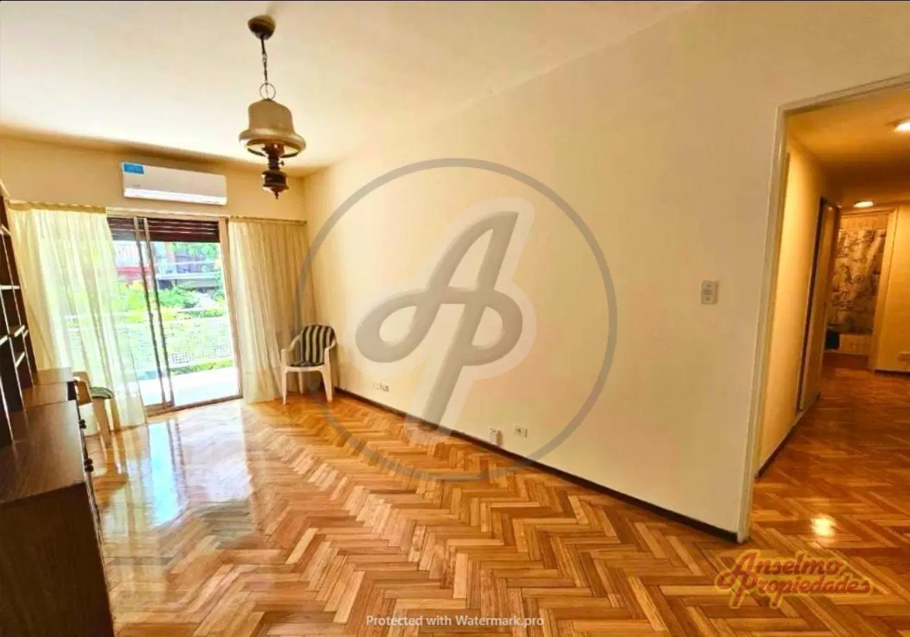 Vendo Departamento de 3 Ambientes. Balcón a la Av. Acoyte al 200.- 1