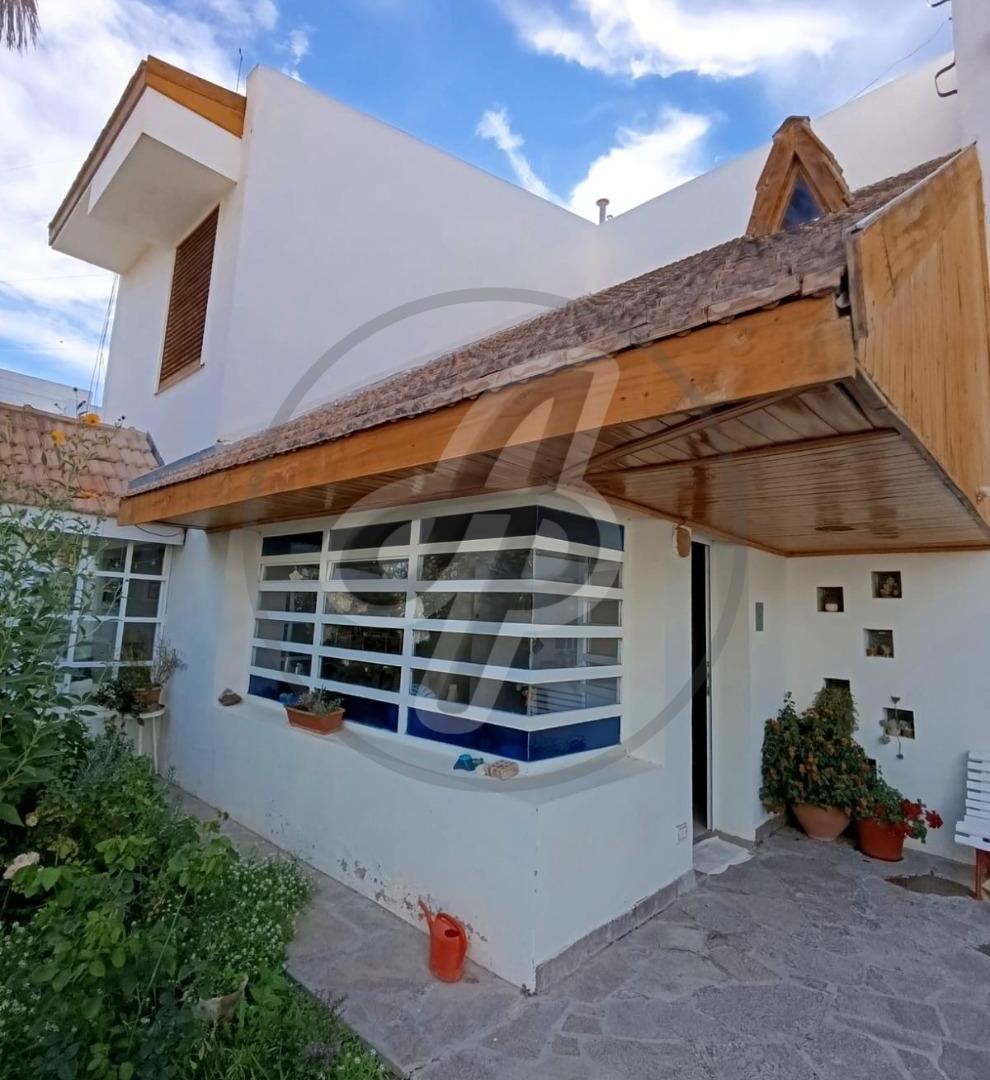 Foto de CASAS - CASA - PUERTO MADRYN, imagen 1