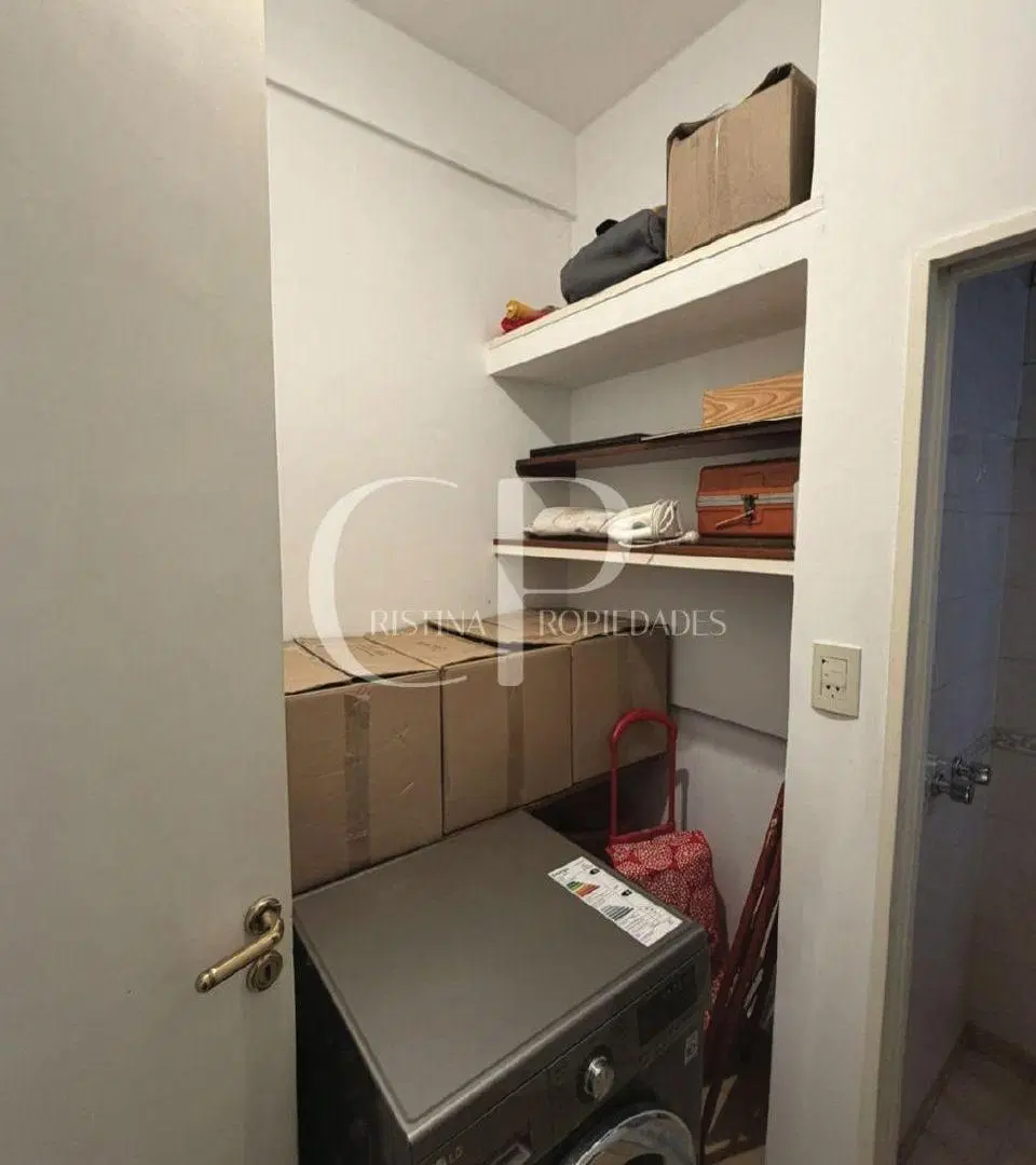 Hermoso departamento de 2 dormitorios en venta en Recoleta. 8