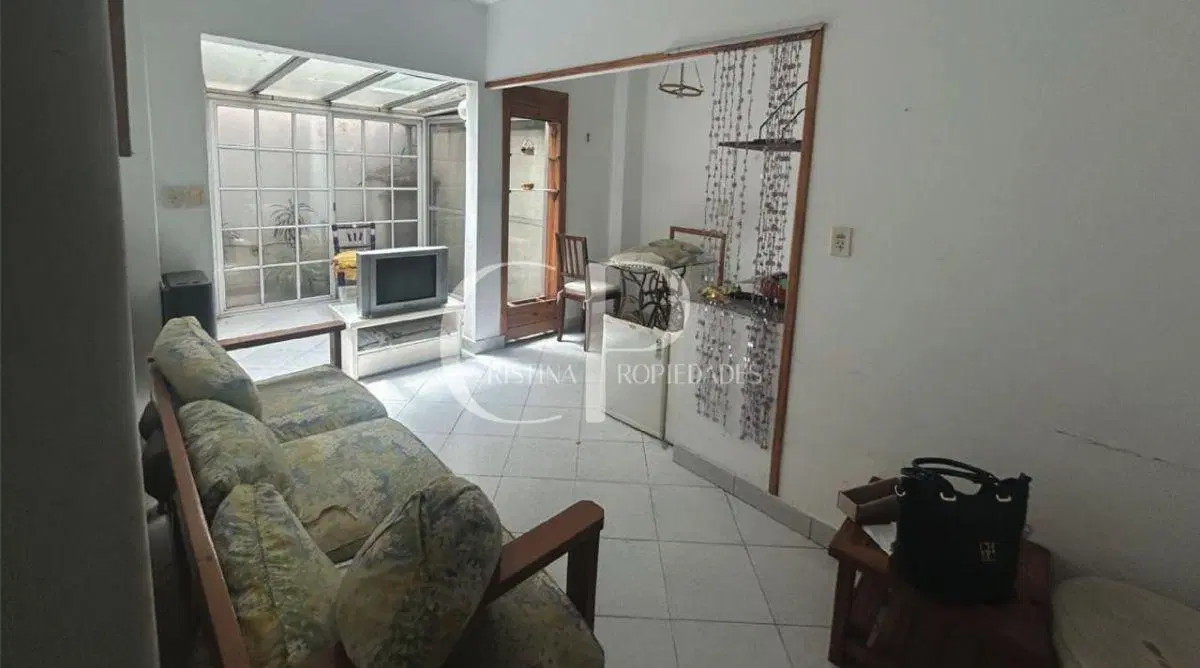 Oportunidad de departamento en venta, zona Abasto. 1