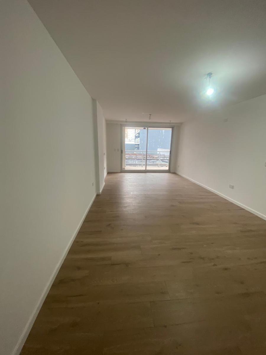 Departamento en Exclusivo Edificio de Categoria Al Lado de Lomitas Street 2
