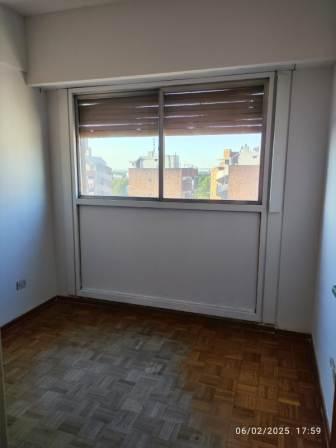 Amplio Depto de 4 Ambientes Sobre Alem 2