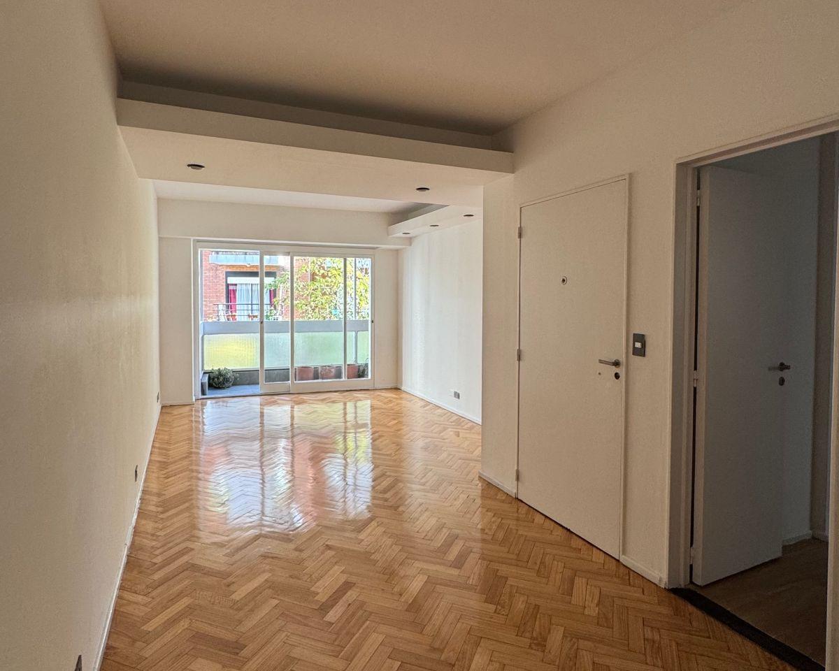 Foto de Recoleta / Barrio Norte | 4 amb 80 m² con balcón, cochera y palier, imagen 2