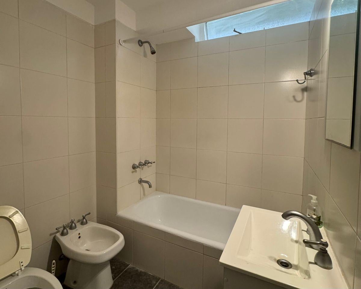 Foto de Recoleta / Barrio Norte | 4 Amb 80 m² con Balcón, Cochera y Palier, imagen 1