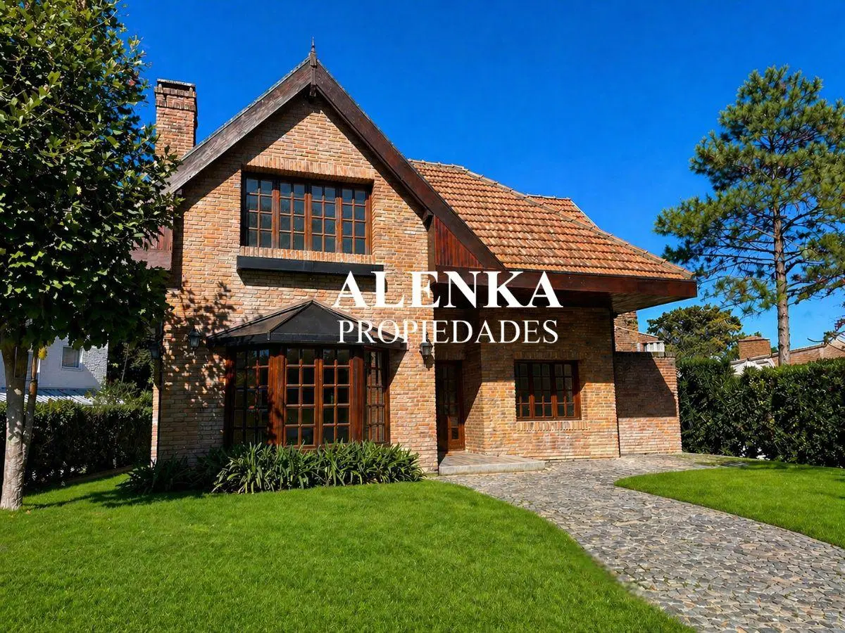 Venta | Chalet Impecable con visuales al sector del golf | Los Lagartos C. C 3