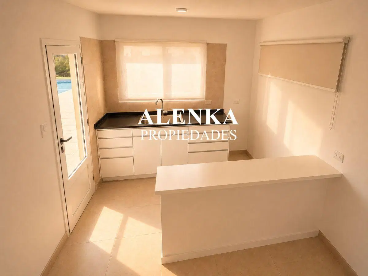 Casa en Venta en Barrio Santa Elena - Pilar del Este | Alenka Propiedades 2