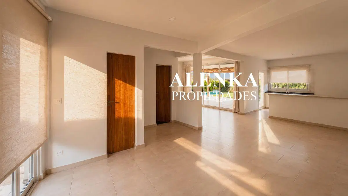 Casa en Venta en Barrio Santa Elena - Pilar del Este | Alenka Propiedades 2
