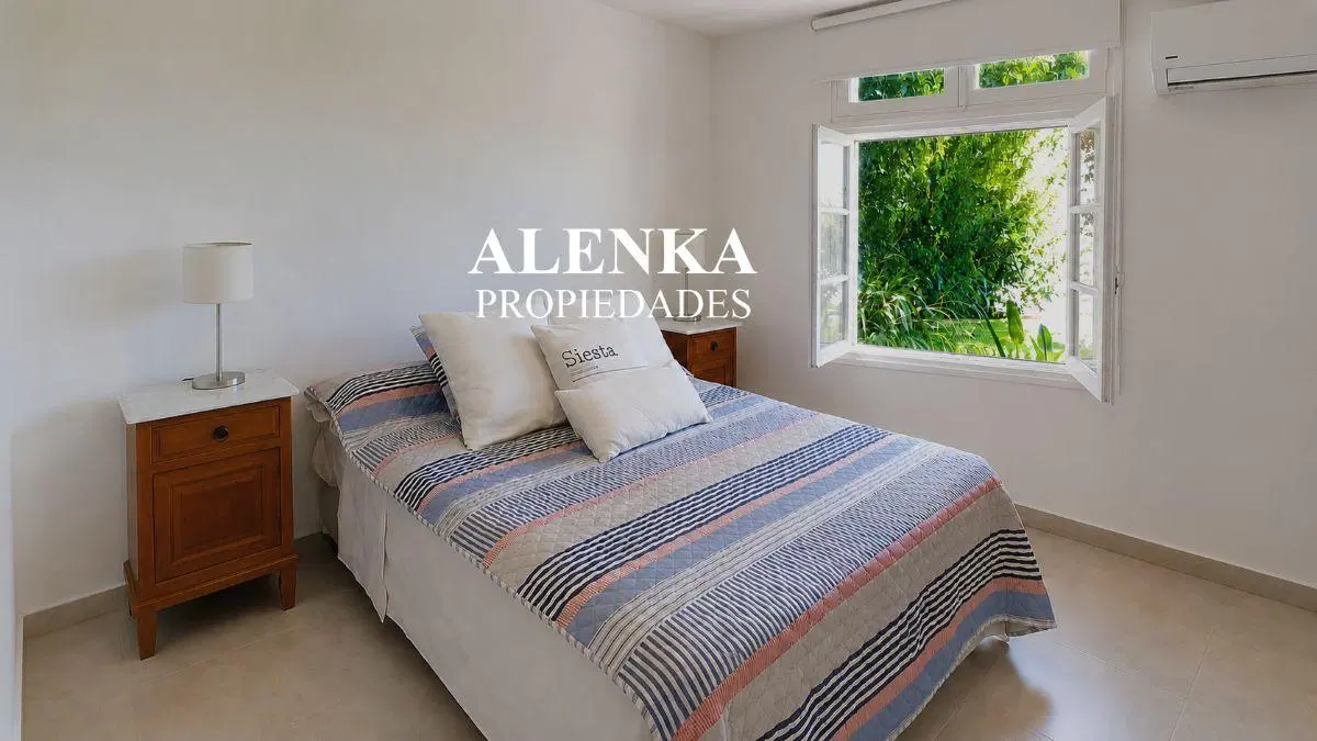 Venta / Alquiler | Excelente casa desarrollada en una planta | Los Lagartos CC 5